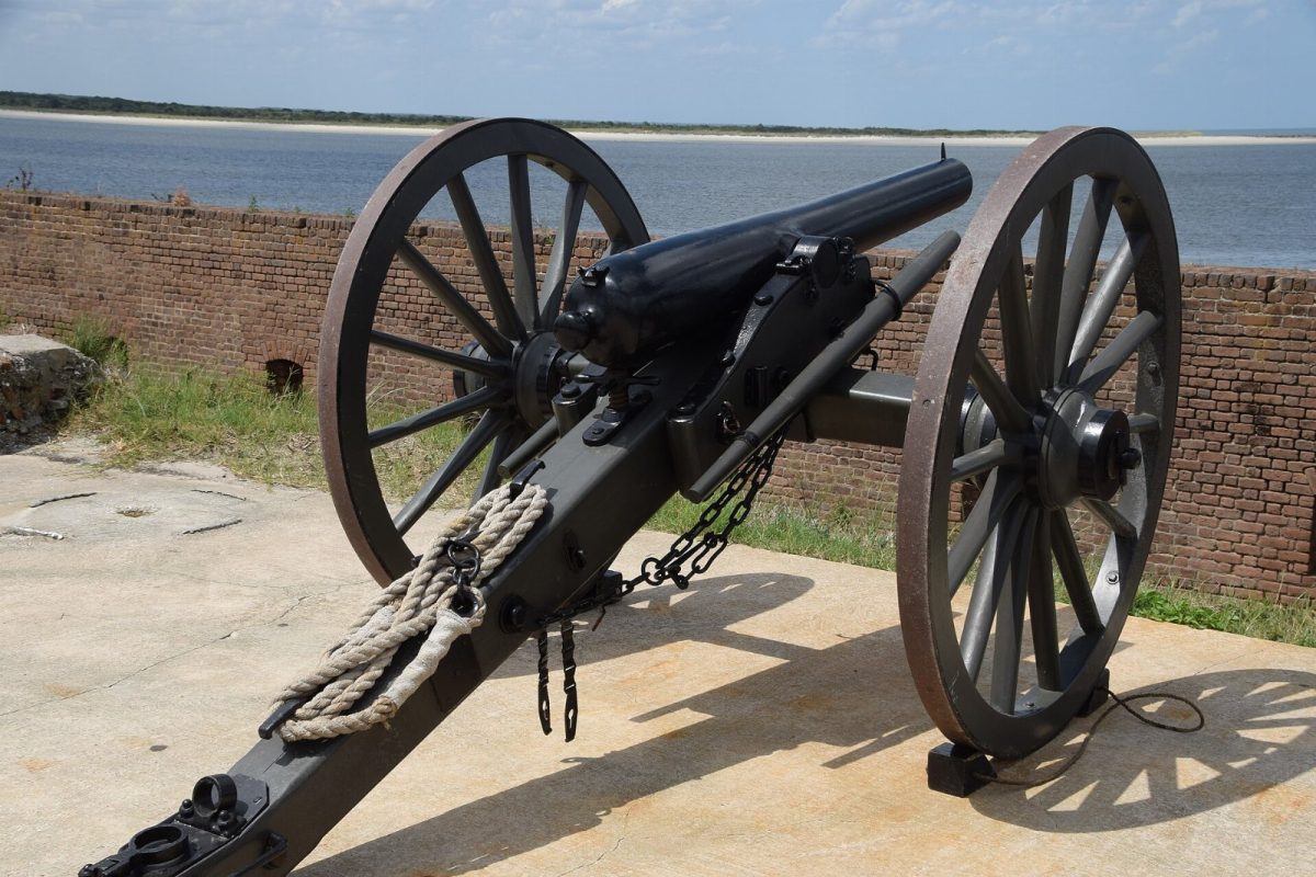 A field cannon on the walls of Fort Clinch.