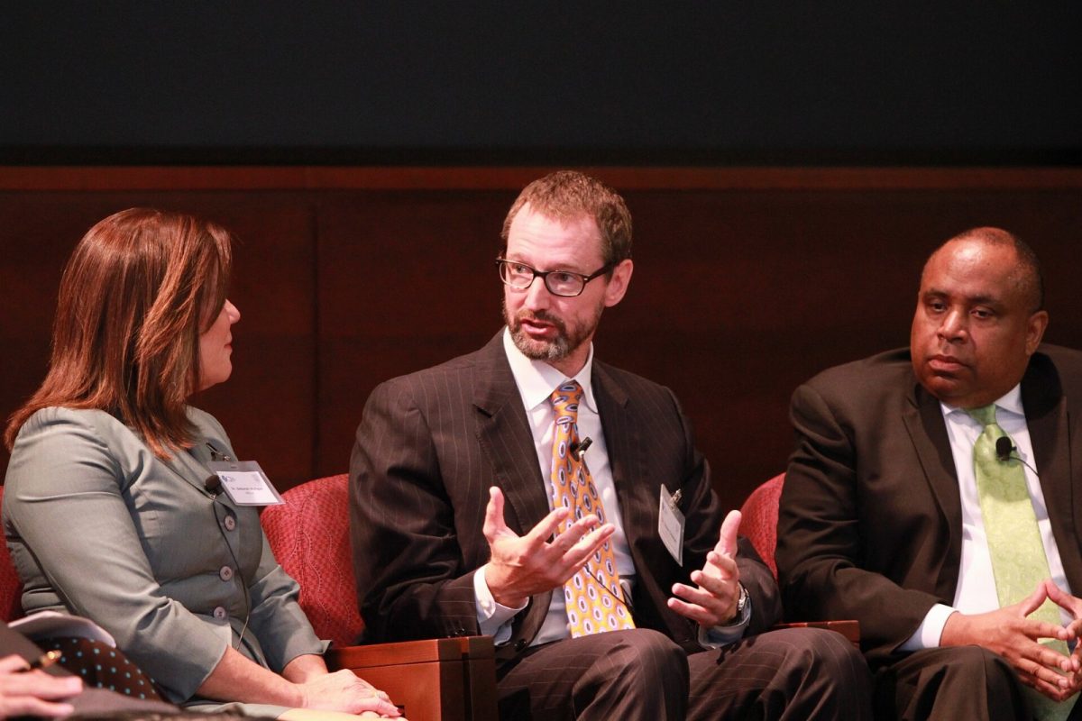 Dr. Steve Ommen of Mayo Clinic speaks at a health technology summit Mayo co-hosted in Jacksonville in 2015.