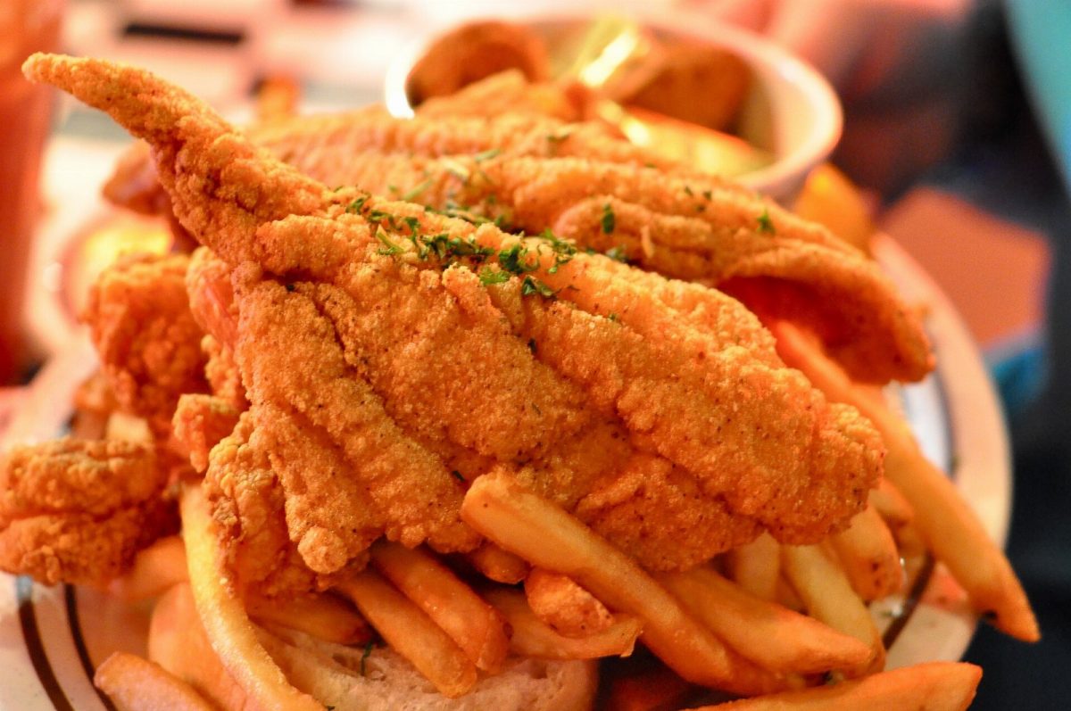 A fried shrimp and catfish platter (file photo).