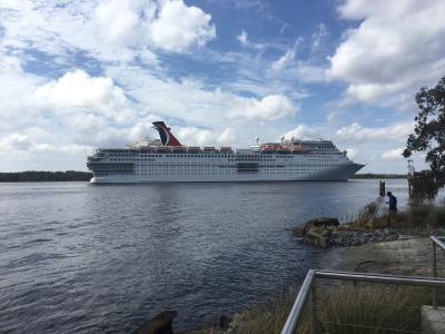 Jacksonville Cruises in 2026: 2 Cruise Lines, $17 Daily Parking and 10 Steps Before You Sail